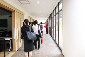 施設見学（人文棟）